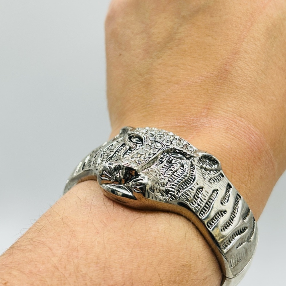 Tiger Bangle; Stainless Steel Spring Closure; 7 Inches - Picture 4 of 6
